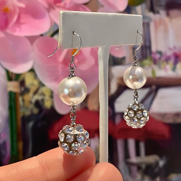 Pearl Crystal Drop Dangle Earrings for Wedding - Picture 3 of 14